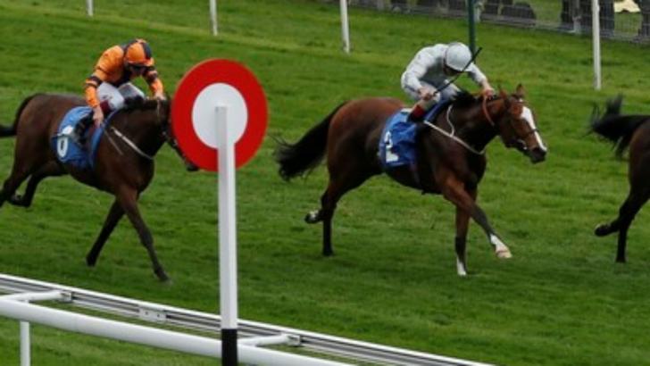 Racing at the Curragh